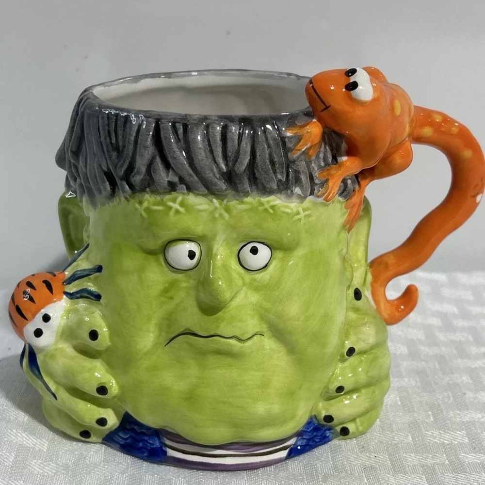JC Penney Home Collection Halloween "FRANKENSTEIN" Coffee Mug RARE . NO CHIPS